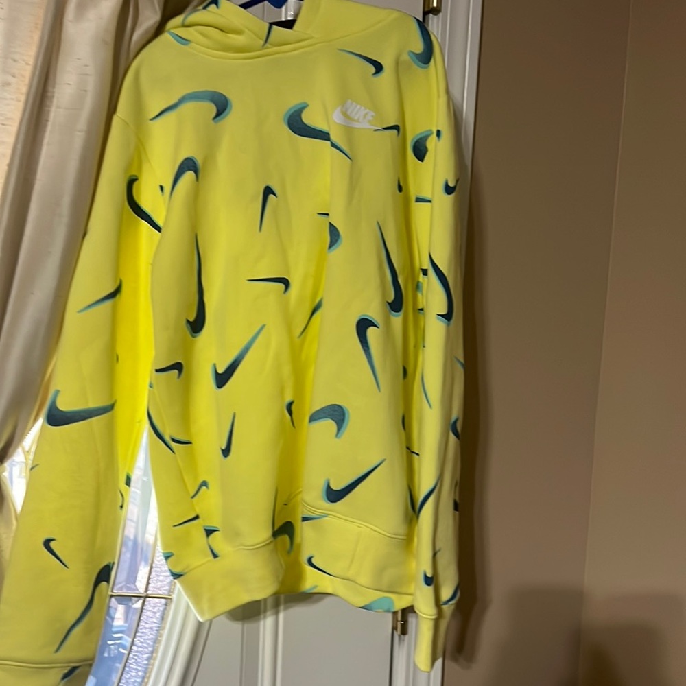 Nike sweater